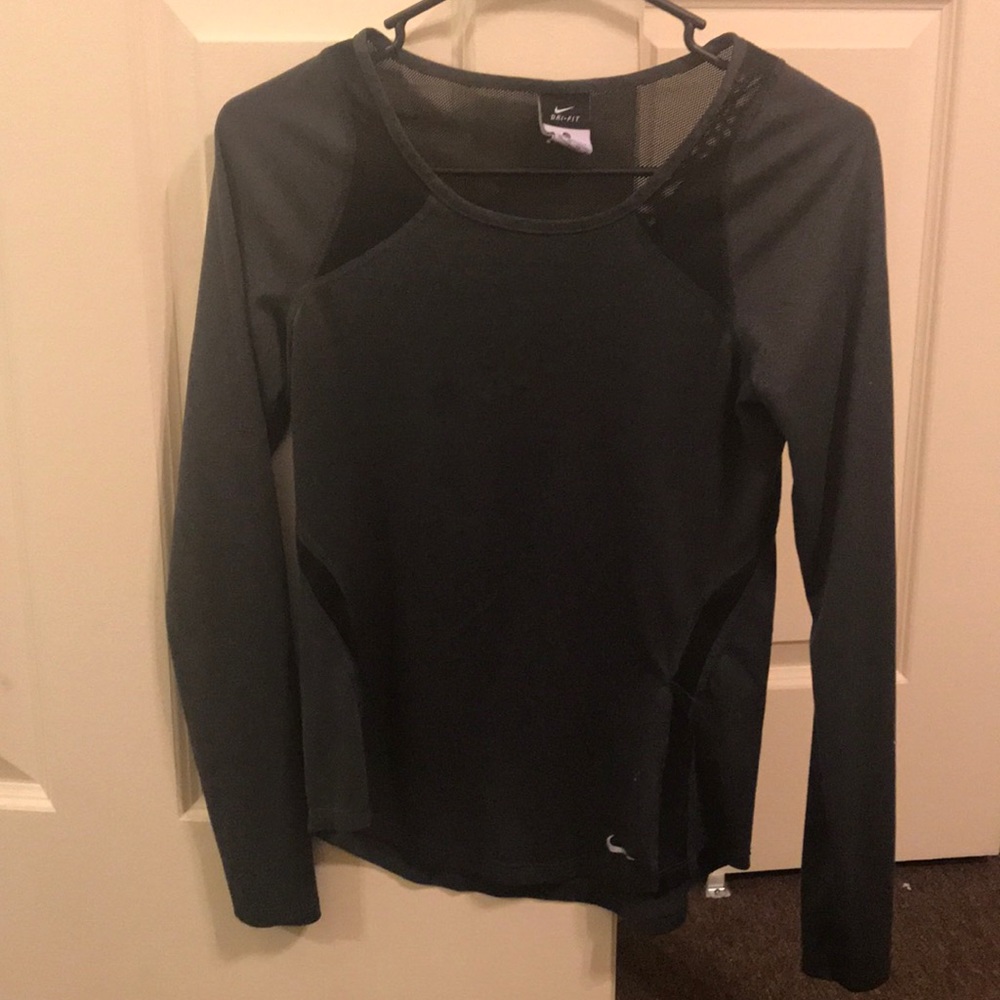 Nike dri-fit top XS